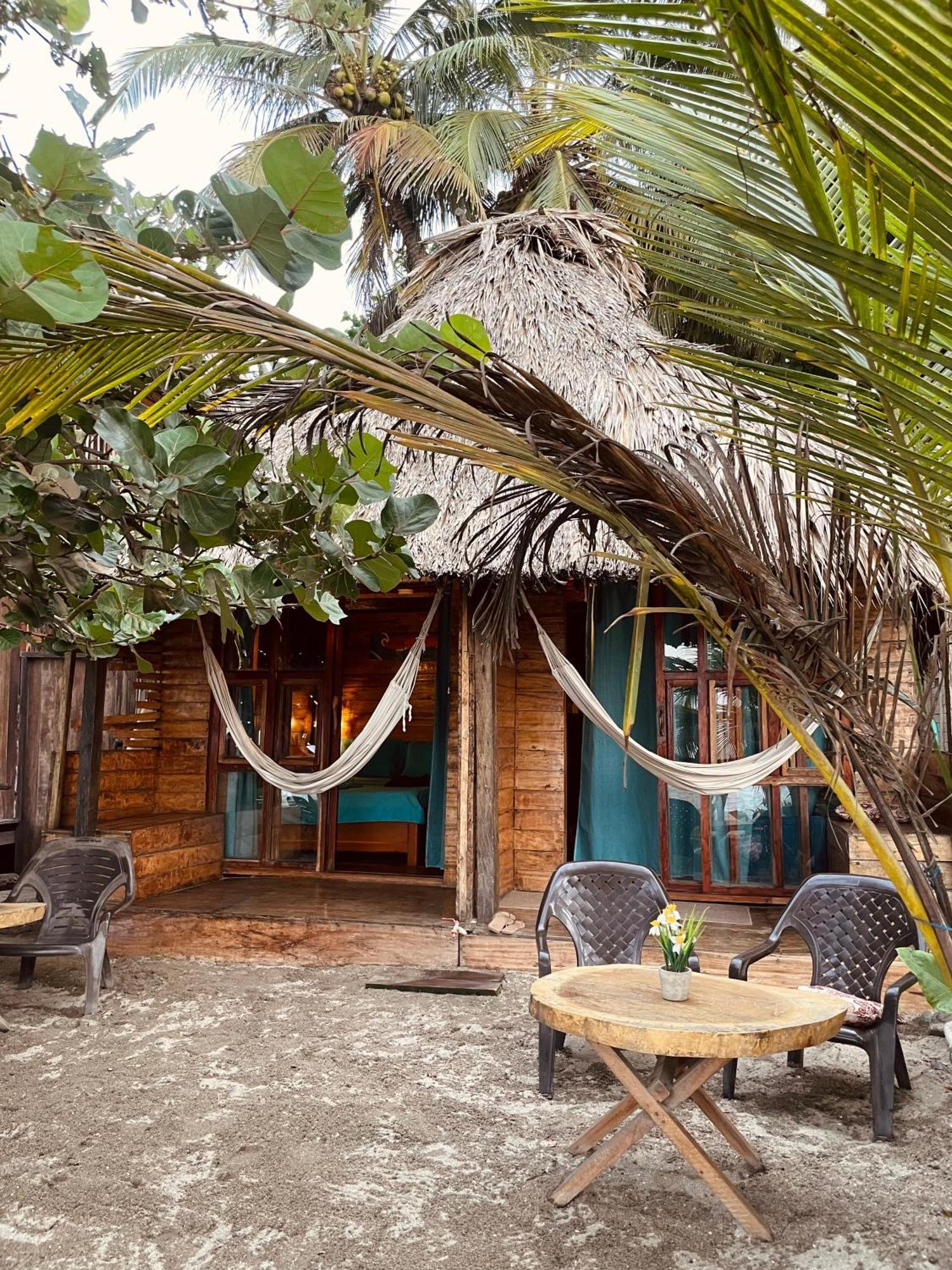 Chill And Surf Mendihuaca Hotel Guachaca ภายนอก รูปภาพ