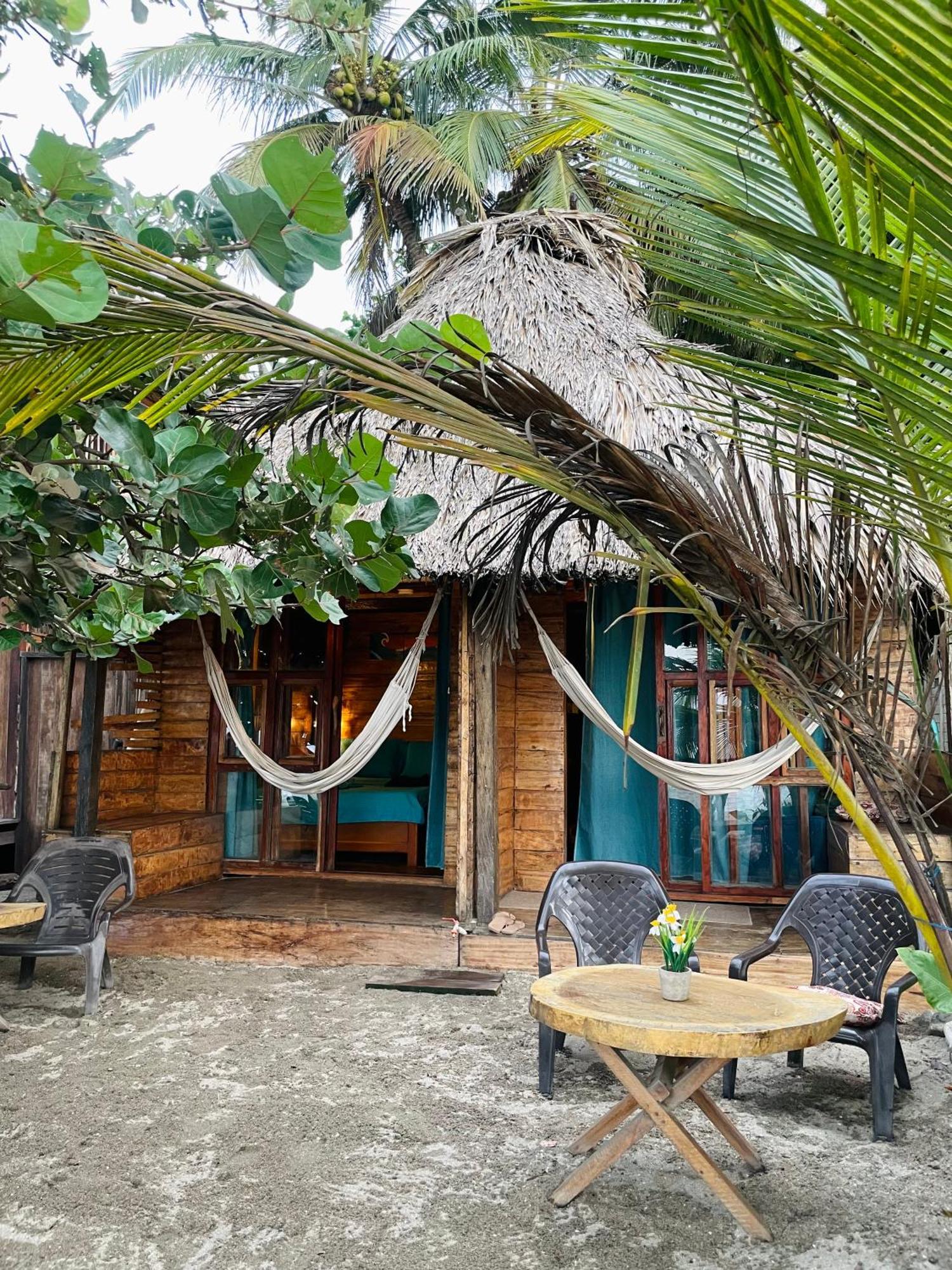Chill And Surf Mendihuaca Hotel Guachaca ภายนอก รูปภาพ
